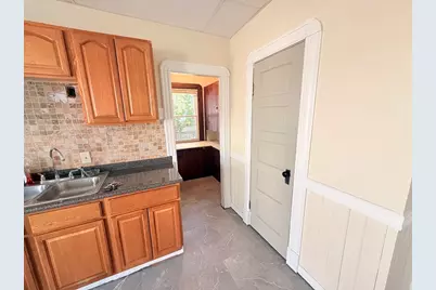 43 Wellington St, Springfield, MA 01109 - Photo 7