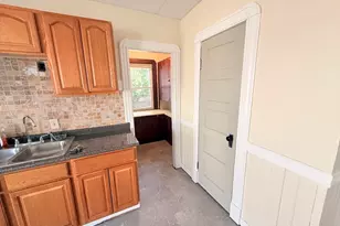 43 Wellington St, Springfield, MA 01109 - Photo 7