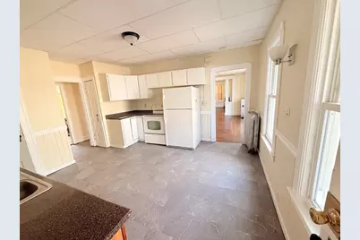 43 Wellington St, Springfield, MA 01109 - Photo 5