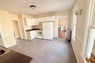 43 Wellington St, Springfield, MA 01109 - Photo 5