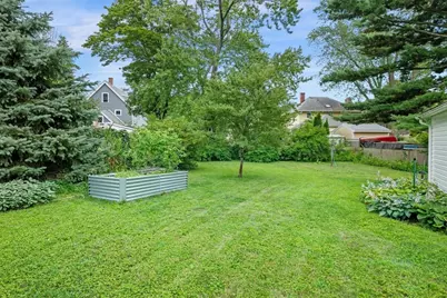 241 E. Lothrop, Beverly, MA 01915 - Photo 27