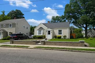 434 Eldridge St, Fall River, MA 02720 - Photo 1