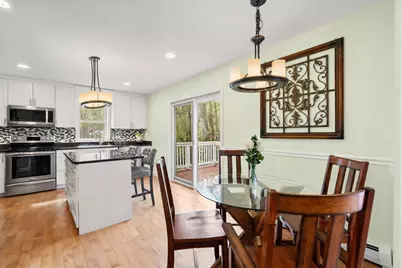 25 Magnolia Ave, Manchester by the Sea, MA 01944 - Photo 5