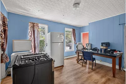 16 Gilbert Ave, Haverhill, MA 01832 - Photo 33