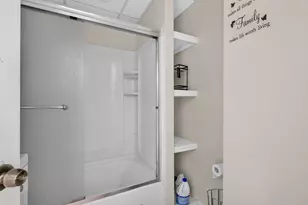 16 Gilbert Ave, Haverhill, MA 01832 - Photo 17
