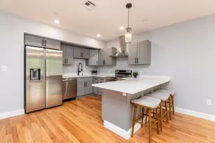 585 Washington St, Quincy, MA 02169 - Photo 3