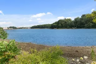 252 Elliott St, Beverly, MA 01915 - Photo 19