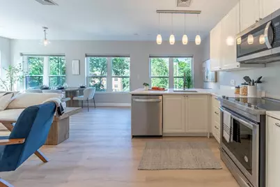 999 Hancock St #202, Quincy, MA 02169 - Photo 9