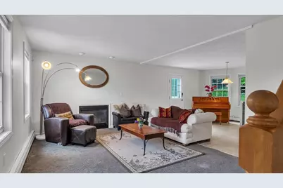 117 Bradley Ave, Haverhill, MA 01832 - Photo 5