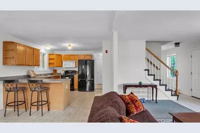117 Bradley Ave, Haverhill, MA 01832 - Photo 9