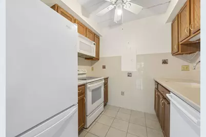 180 Green St #406, Melrose, MA 02176 - Photo 11