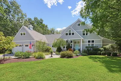 35 Tucker Ln, Dartmouth, MA 02747 - Photo 1