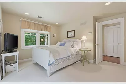35 Tucker Ln, Dartmouth, MA 02747 - Photo 33