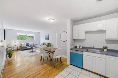 14 Riverside St #2-1, Watertown, MA 02472 - Photo 5