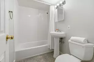 14 Riverside St, Watertown, MA 02472 - Photo 17