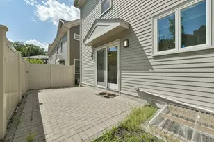 132 Newton St, Boston, MA 02135 - Photo 25