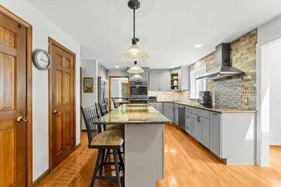 3 Leone Lane, Mendon, MA 01756 - Photo 5