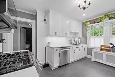 427-429 S Huntington Ave #1, Boston, MA 02130 - Photo 17