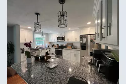 12 Jeremiah Cir, Medford, MA 02155 - Photo 5