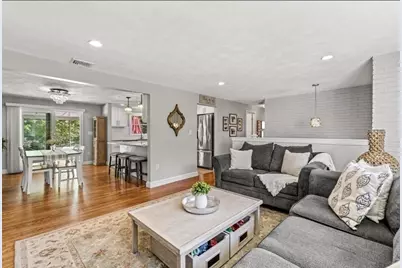 12 Jeremiah Cir, Medford, MA 02155 - Photo 3