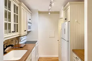 40 Village Rd, Middleton, MA 01949 - Photo 5