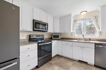 52 Liberty St #F3, Plymouth, MA 02360 - Photo 11