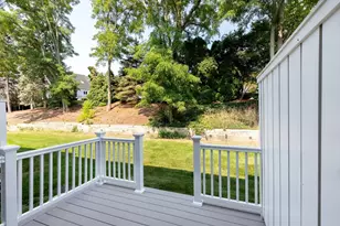 52 Liberty St, Plymouth, MA 02360 - Photo 3