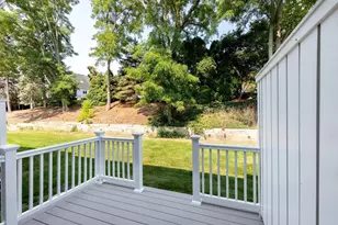 52 Liberty St, Plymouth, MA 02360 - Photo 3