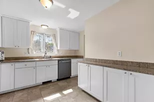 52 Liberty St, Plymouth, MA 02360 - Photo 15