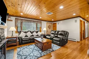 37 Home St, Peabody, MA 01960 - Photo 3