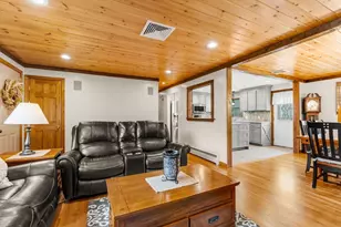 37 Home St, Peabody, MA 01960 - Photo 5