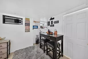 216 Cedar St, New Bedford, MA 02740 - Photo 17