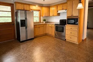 37 Mountview Dr, Clinton, MA 01510 - Photo 7