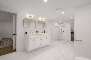 220 Sycamore St, Watertown, MA 02472 - Photo 27