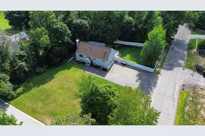 40 Poquanticut Ave, Easton, MA 02334 - Photo 5
