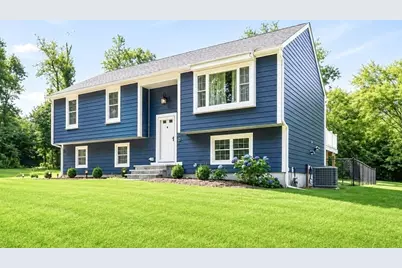 174 Bent St, Franklin, MA 02038 - Photo 1