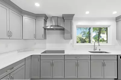 146A W Division St, Braintree, MA 02184 - Photo 11