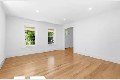 146A W Division St, Braintree, MA 02184 - Photo 5