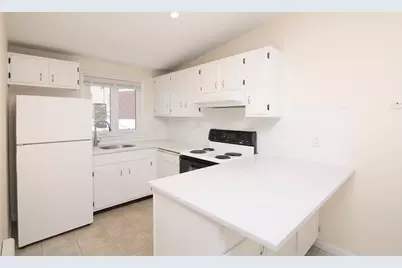 118 Pleasant Street #31, Marblehead, MA 01945 - Photo 9