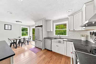 118 Horseneck Rd, Dartmouth, MA 02748 - Photo 13