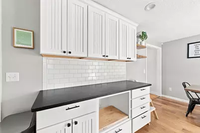 118 Horseneck Rd, Dartmouth, MA 02748 - Photo 15