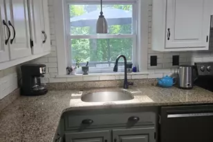 33 White St, Lunenburg, MA 01462 - Photo 7