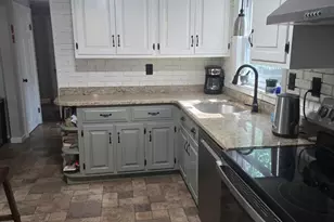 33 White St, Lunenburg, MA 01462 - Photo 5