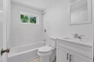 201 Bishop Dr, Framingham, MA 01702 - Photo 13