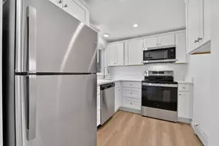 201 Bishop Dr, Framingham, MA 01702 - Photo 9