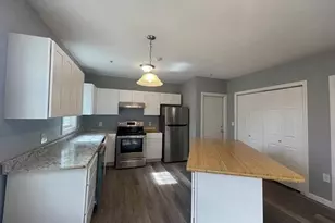 19 Oak Ct, Clinton, MA 01510 - Photo 5