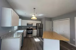 19 Oak Ct, Clinton, MA 01510 - Photo 5