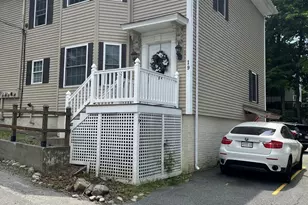 19 Oak Ct, Clinton, MA 01510 - Photo 1