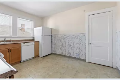 8 Mapleton St #8, Boston, MA 02135 - Photo 9