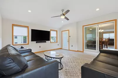 19 Bellflower Rd, Billerica, MA 01821 - Photo 23